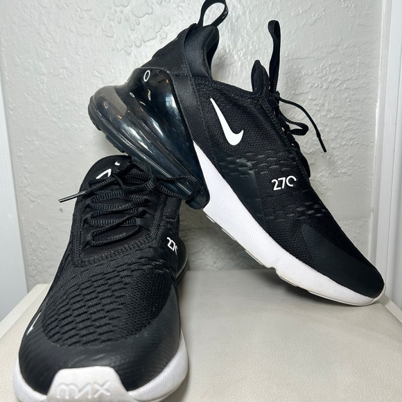 Nike‎ Air Max 270 Women's Size 11.5 Black White Running Sneakers AH6789-001 - Picture 4 of 9